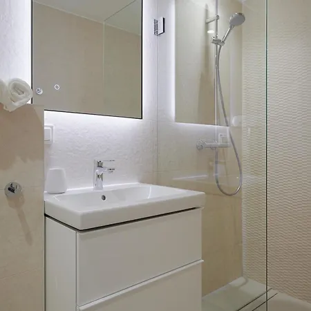 Apartament Kotzebue - Neutral Chic, Effortlessly Elegant At Kalamaja *